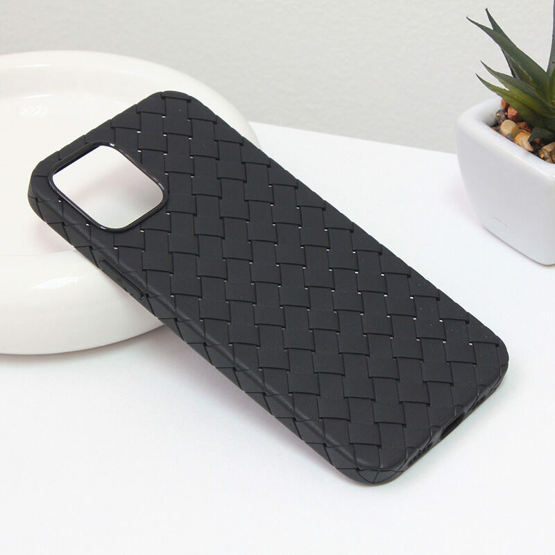 647b1347df97722d1a56cf7da5511730 Maskica Weave case za iPhone 12 6.1 crna