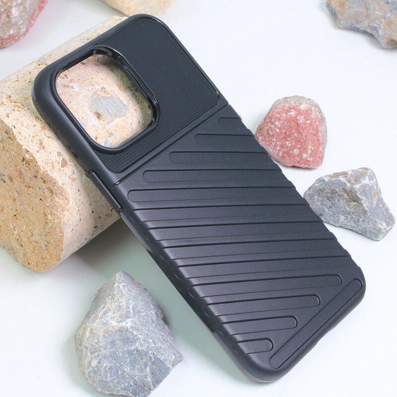 dbf3db8e99a143f57052bef020fb3792 Maskica Slash za iPhone 14 Pro Max 6.7 crna