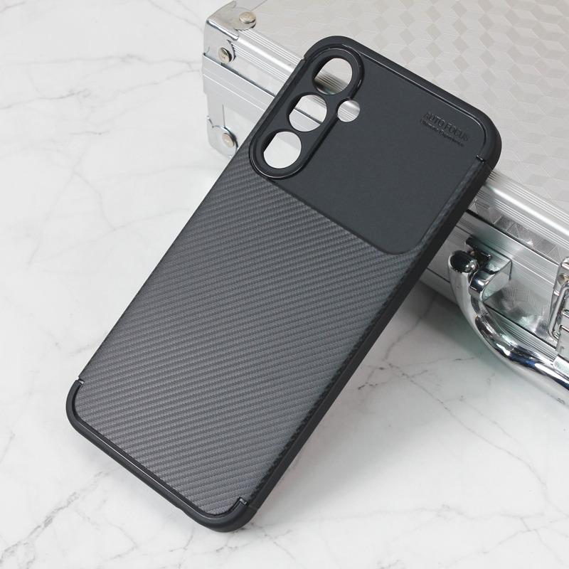 dbc19d2b5bd2a8f5393df724659972ee dbc19d2b5bd2a8f5393df724659972ee Maskica Defender Carbon za Samsung A256B Galaxy A25 5G crna