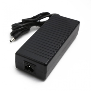 e71c4c630b831d6204c563ccdbaa6a72 Punjac za laptop Fujitsu 19V 4.22A (5.5*2.5) ugao 90