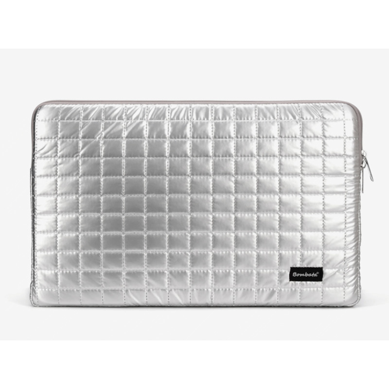 d667252d3d19db7f457208f97df4c47f Futrola BOMBATA 100gr sleeve 15,6"/16" Grey/ Silver